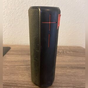 UE Boom Bluetooth Speaker